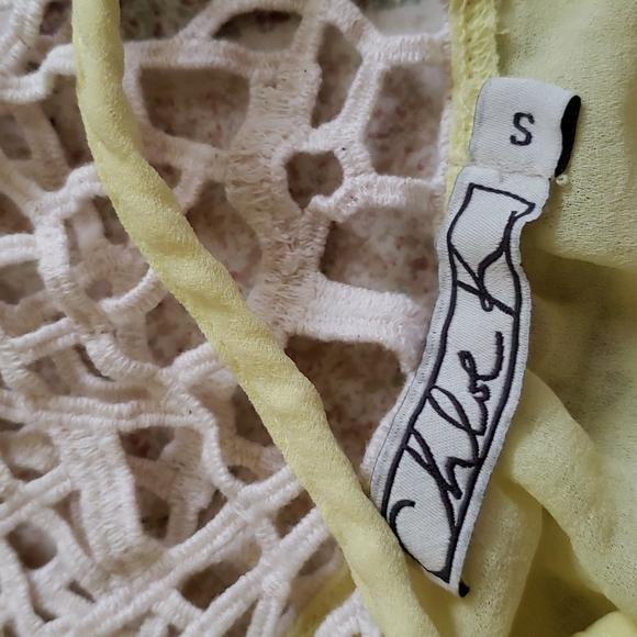 Yellow Racerback Top Size Small - Picture 4 of 5